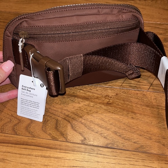 🍋🍋Lululemon Java Brown Belt Bag. NWT🍋 - Picture 2 of 4